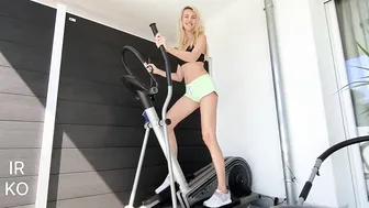 Workout on a home cross trainer with Irina Kovych♥️♥️ #2