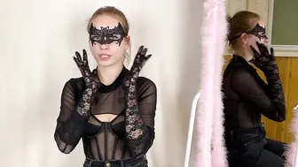 Halloween costume try on: Mask + gloves + bra = ? #5