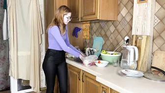 Secrets to Sparkling Veggies: Watch How This Woman Washes Them! #2