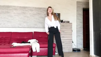 Try on Pants: Yes, I didn't hesitate to do THIS in the video #4