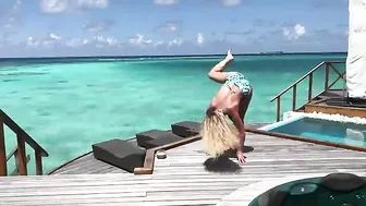 Yoga during christmas at Maldives | Quick poses for Naked Yoga #4