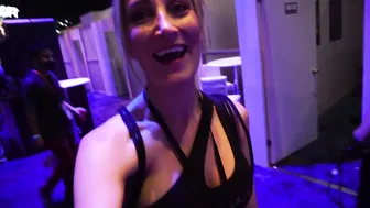 E3 VLOG 2: Gamer Girl Showdown! #4