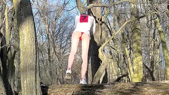 Exercising your buttocks in nature #4