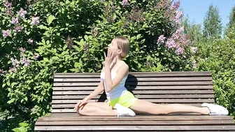 Outdoor Bench Workout / Mari Kruchkova #4