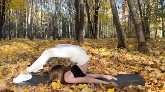 Back Workout in autumn park by Mari Kruchkova ♥️♥️♥️♥️☀️ #4