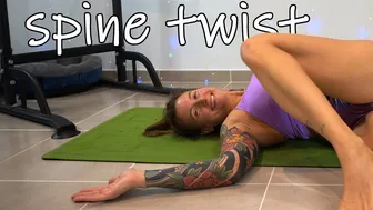 SHORT CLIPS: spinal twist #1