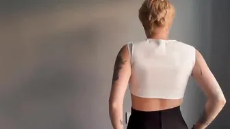 [4K] TRY ON HAUL WITH Briennec | NO BRA CHALLENGE WITH TIGHT CROP TOP #3