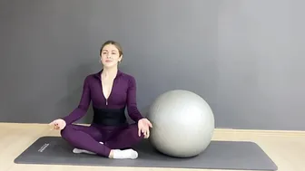 10 Minute Exercise Ball Workout #4