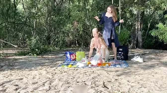 Unbelievable incident while having a picnic! #3