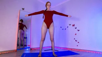 Easy Standing stretch in fishnet tights feet - Evanesse #2