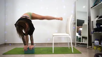 strong & flexible LEGS & HIPS with yoga block & chair // ENGLISH #4