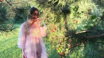 [4K]♥️♥️TRY ON HAUL, eating berries in the garden in a transparent dress #2