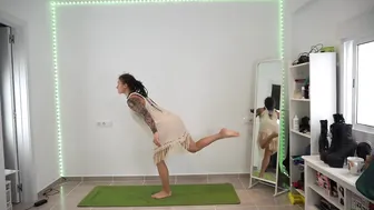 SHORT CLIPS: dynamic airplane | yoga in a dress #4