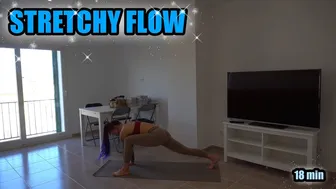 Stretch & Relax: a STRETCHY FLOW for rest days // ENGLISH