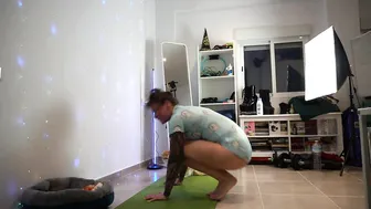 SHORT CLIPS: working on handstands // yoga art #4