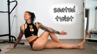 SHORT CLIPS: seated spinal twist