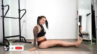 SHORT CLIPS: seated spinal twist #2