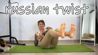 SHORT CLIPS: Russian twist