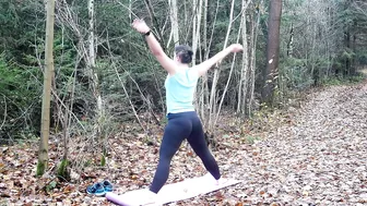 short yoga flow in the cold forest #4