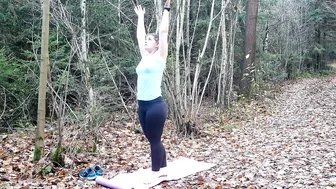 short yoga flow in the cold forest #5