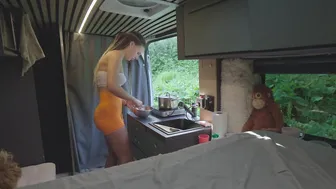 young beauty lives in a camper♥️♥️ prepares a yummy salmon and rice with her small dog♥️♥️ vanlife #2