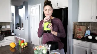 Bicep & Ab Sesh & Juice Prep Our Favorite Blend of Ingredients Season 2 Vlog 33 #5