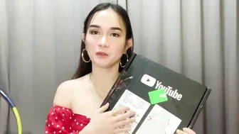 SILVER PLAY BUTTON UNBOXING (nakakaiyak pala) & HOW TO REQUEST YOUTUBE PLAY BUTTON | ERIKA RAMOS #3