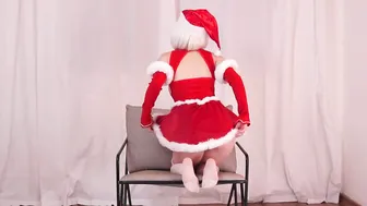 Holiday Spice with 2B: Stelarhoshi's Xmas Cosplay Surprise #5