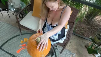 Carving a Pumpking! Halloween Jack-o-Lantern ♥️♥️ #1