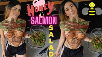 How To Make Salmon Salad With Honey & Garlic / Cómo Hacer Ensalada Salmón Con Miel & Ajo BodyPaint #1