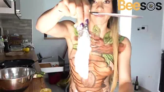 How To Make Salmon Salad With Honey & Garlic / Cómo Hacer Ensalada Salmón Con Miel & Ajo BodyPaint #4