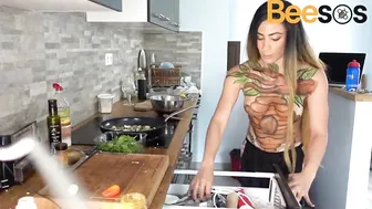 How To Make Salmon Salad With Honey & Garlic / Cómo Hacer Ensalada Salmón Con Miel & Ajo BodyPaint #5