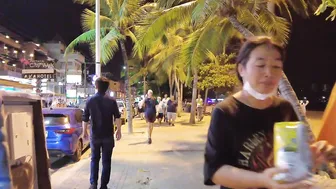 Pattaya Nightlife, Beach Road Nigh Walk, November 2022 #5