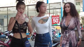 Pattaya Soi Buakhao Scenes,so many pretty ladies