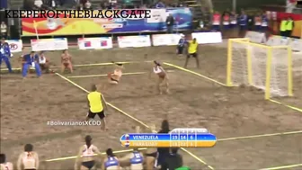 Ysbelia Ramirez beach handball keeper #5