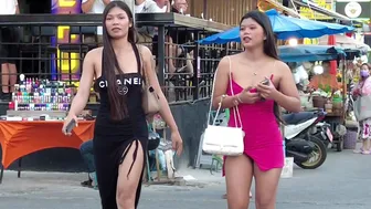 Pattaya Soi Buakhao and Beach Road Scenes 20 Dec 2022 #1