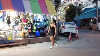 Pattaya Soi Buakhao Scenes #5