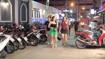 DAY AND NIGHT PATTAYA, THAILAND STREET SCENES #4