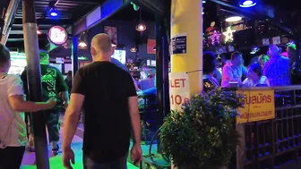 Pattaya Nightlife,Soi 7,Soi 8 and Beach Road Bars,18 November 2022 #2