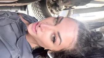 Sania mallory trying oil change #2