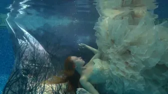 Astrid Underwater