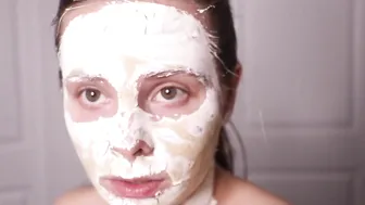 Face Mask Product Test: Danielle Creations Anti Aging Essence Modeling Mask #4